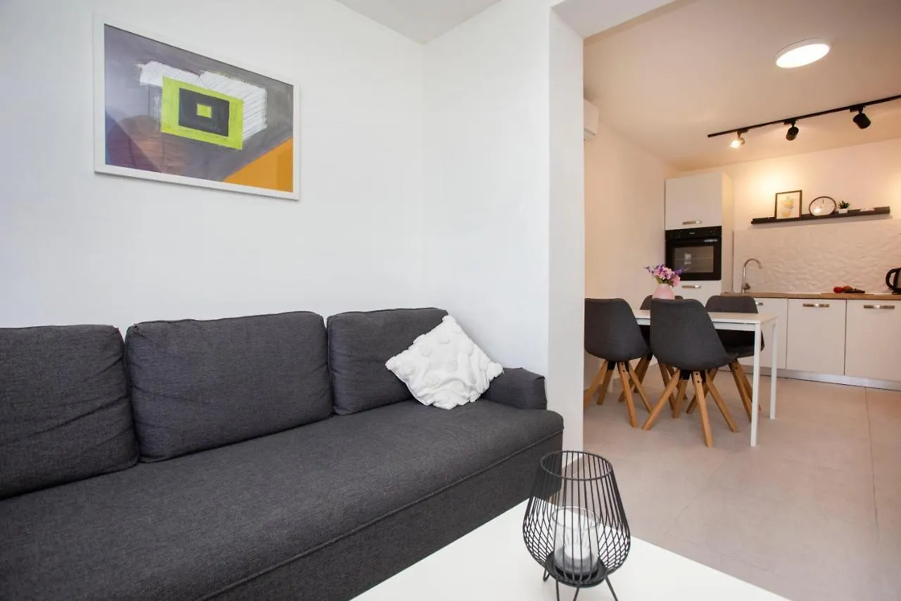Apartment Lina Rabac